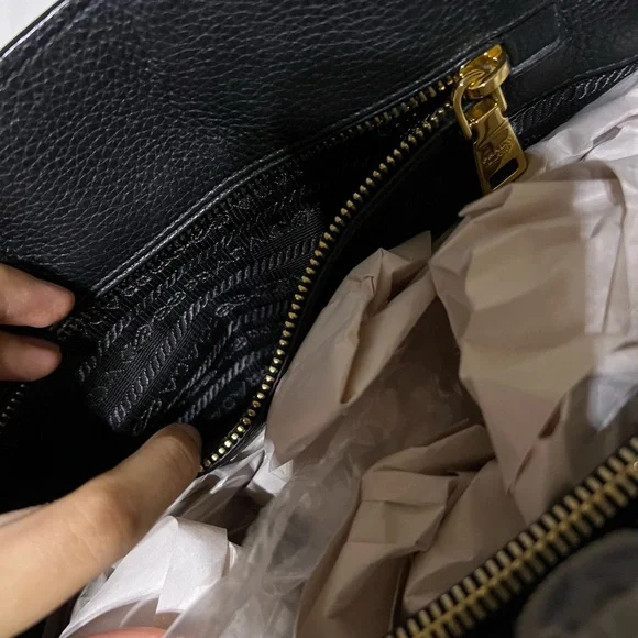 Prada Vitello Daino Tote Black Bag Vintage - Picture 6 of 13